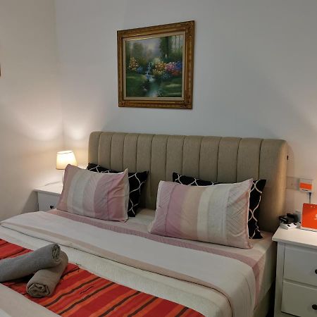 דירות צ'ראס Apple 4@Menara Simfoni/King Bed/Wifi/Netflix/Tvbox מראה חיצוני תמונה