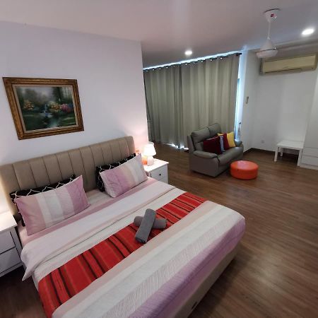 דירות צ'ראס Apple 4@Menara Simfoni/King Bed/Wifi/Netflix/Tvbox מראה חיצוני תמונה
