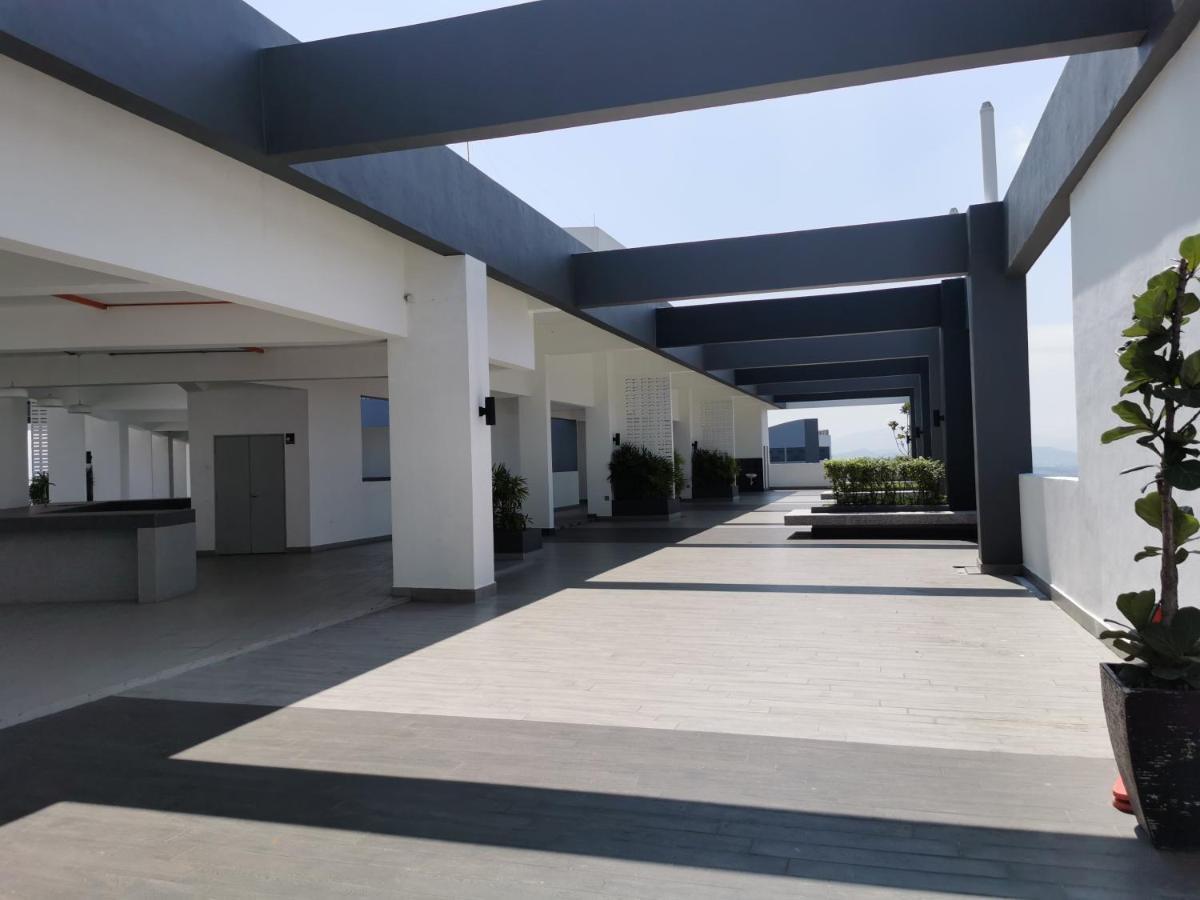 דירות צ'ראס Apple 4@Menara Simfoni/King Bed/Wifi/Netflix/Tvbox מראה חיצוני תמונה